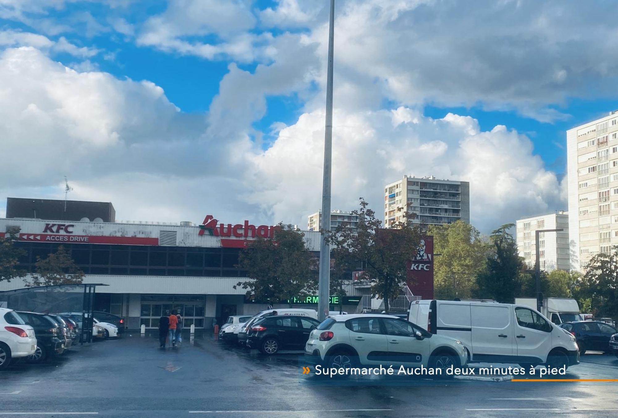 ויטרי-סור-סיין Appartement Parisien Neuf, Moderne Avec Une Grande Salon, 2 Chambres, 4 Lits, Parking Gratuit, 15Min De Paris Et 13 Min Aeroport Orly מראה חיצוני תמונה